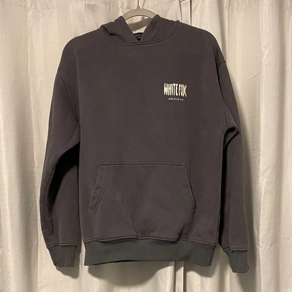 White Fox Boutique Charcoal Sweatshirt Archive 6-0 size xs/s